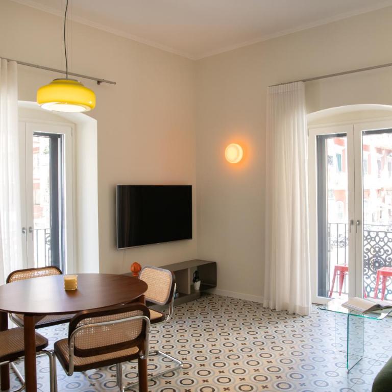 Brand new 100sqm Designer Apartment in the center of Bari - by Pausa Stays - Two-Bedroom Apartment with City View - 1