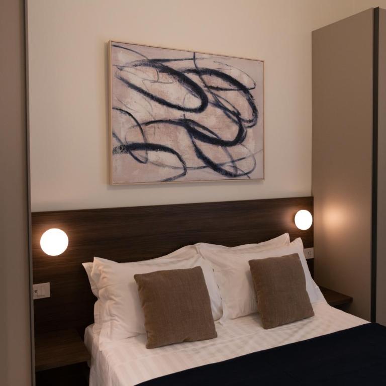 Brand new 100sqm Designer Apartment in the center of Bari - by Pausa Stays - Two-Bedroom Apartment with City View - 31