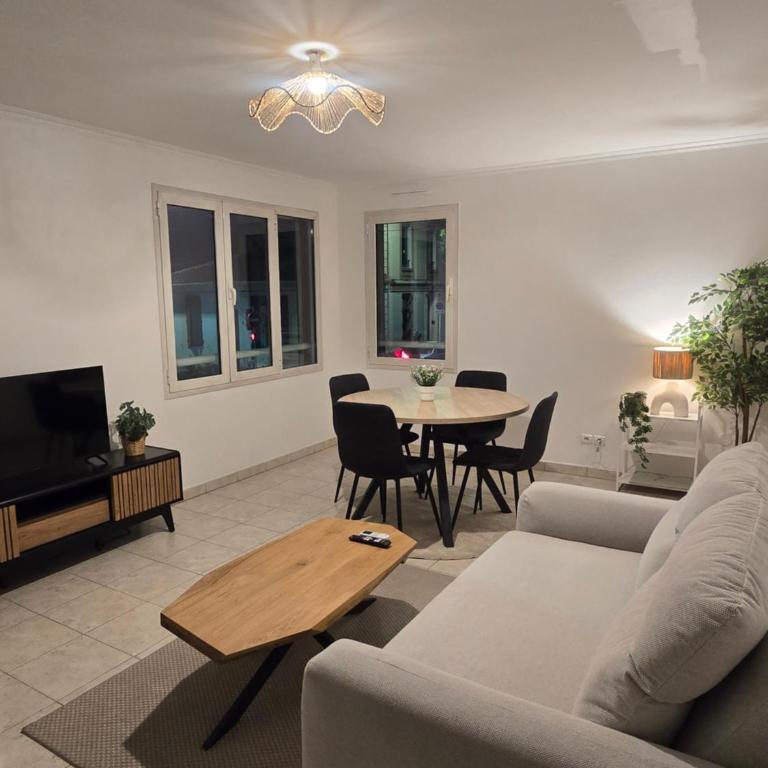 Heart of Antibes & Harbor, Beach & Terrace - Appartement 1 Chambre - 1