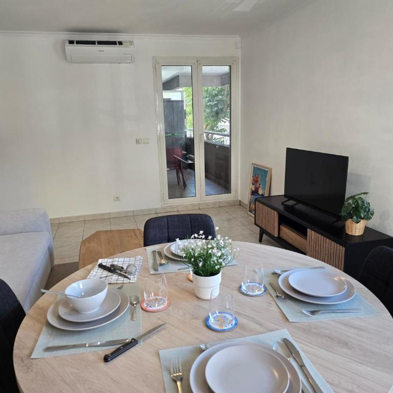 Heart of Antibes & Harbor, Beach & Terrace - Appartement 1 Chambre - 10