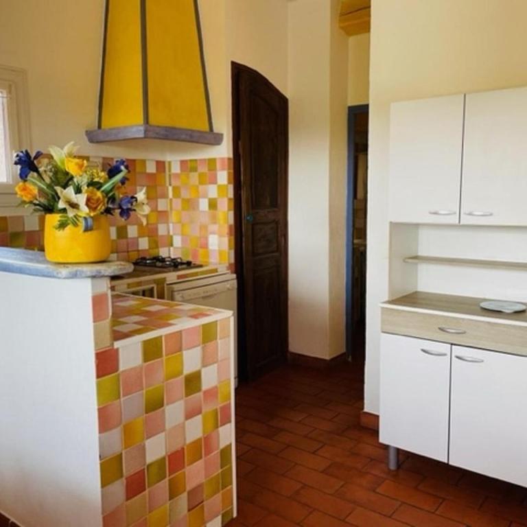 Location piscine var wifi - Maison 1 Chambre - 31