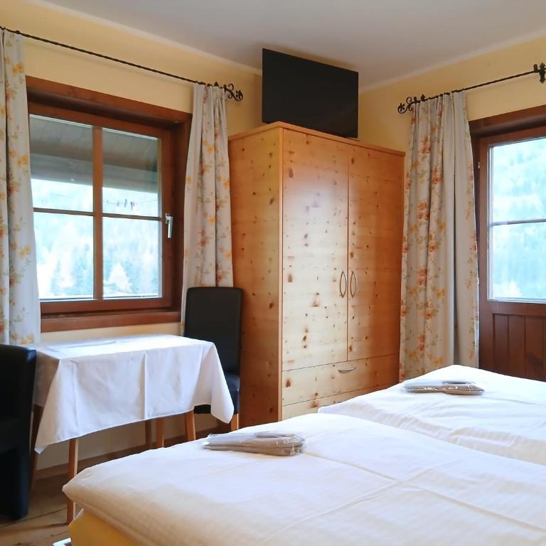 Frühstückspension Alte Schule - Doppelzimmer mit Balkon - 1