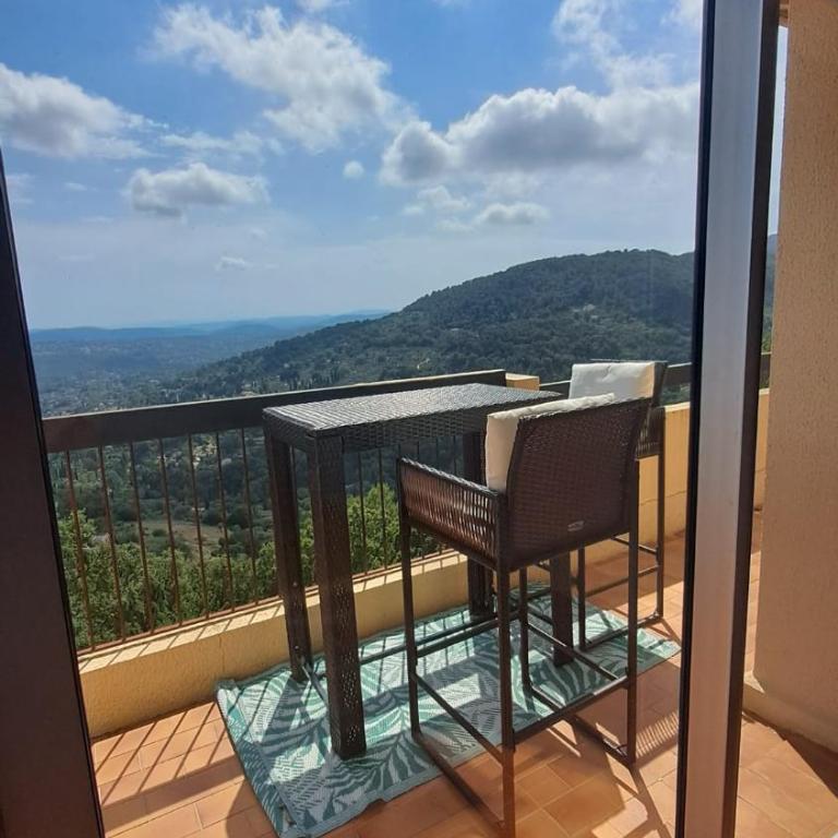 Les Hauts de GRASSE - Vue panoramique mer et montagne - Appartement 3 Chambres - 5