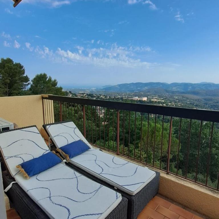 Les Hauts de GRASSE - Vue panoramique mer et montagne - Appartement 3 Chambres - 7