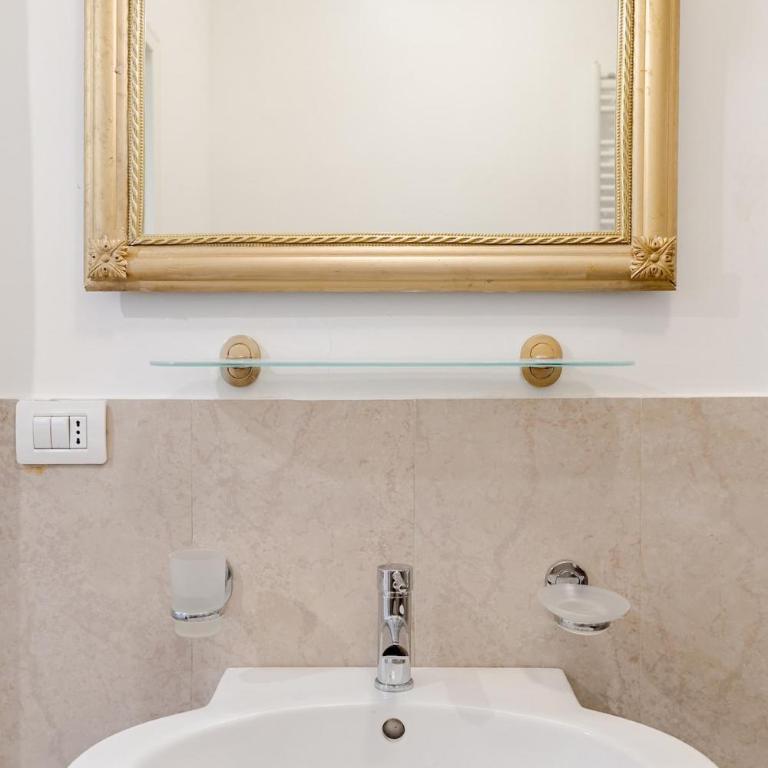 San Michele Heritage Historic residence in the center - One-Bedroom Apartment - 16