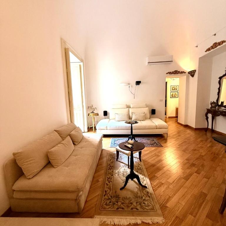 San Michele Heritage Historic residence in the center - One-Bedroom Apartment - 6