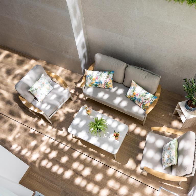 AZUL HOME SUITES Estepona - Estudio con cama grande adaptado para personas con movilidad reducida - 12