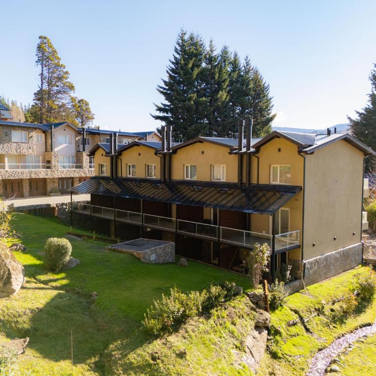 Deptos De la Cascada I Con la Mejor Vista de San Martín - Ayres del Bosque Alojamientos - Apartamento de 2 dormitorios con vistas a la montaña - 19