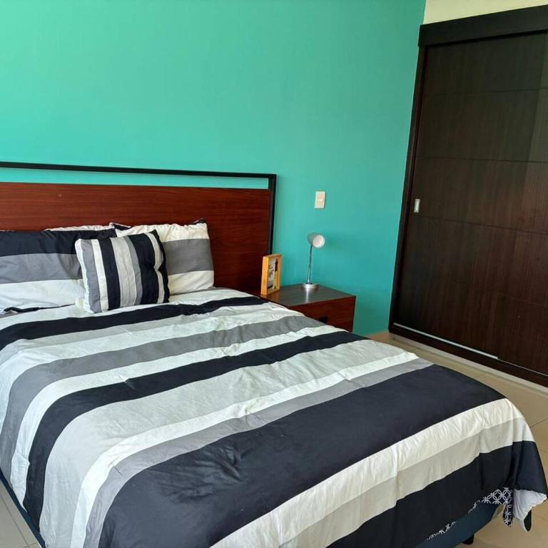Alojamiento A Unas Calles del Malecon - Apartamento - 14