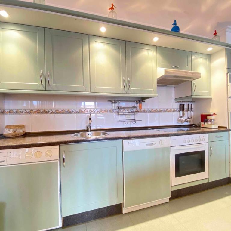 Puerto Chico Beach & Center Apartment - Two-Bedroom Apartment - 12