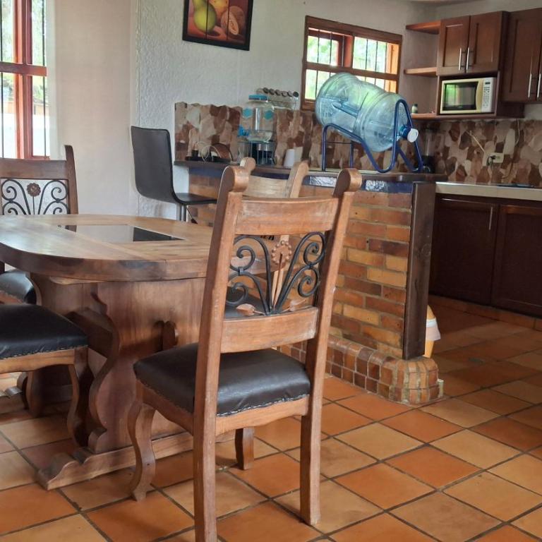 Casa Campestre para Familias y Grupos en La Mesa de los Santos - Villa con vistas al jardín - 27