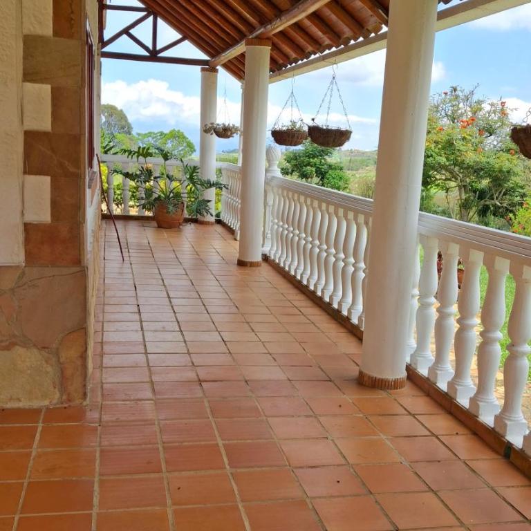 Casa Campestre para Familias y Grupos en La Mesa de los Santos - Villa con vistas al jardín - 31