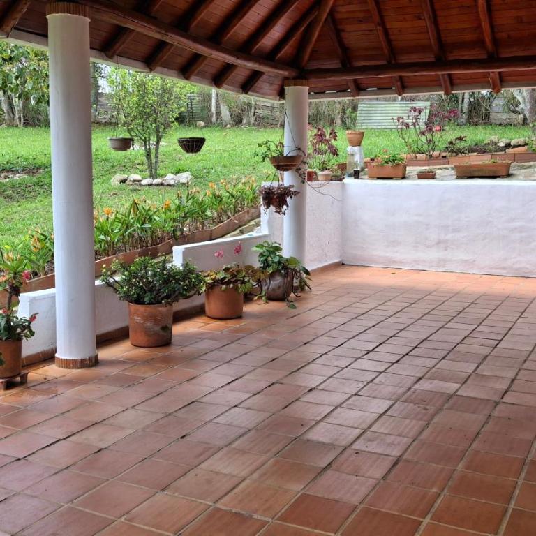 Casa Campestre para Familias y Grupos en La Mesa de los Santos - Villa con vistas al jardín - 38