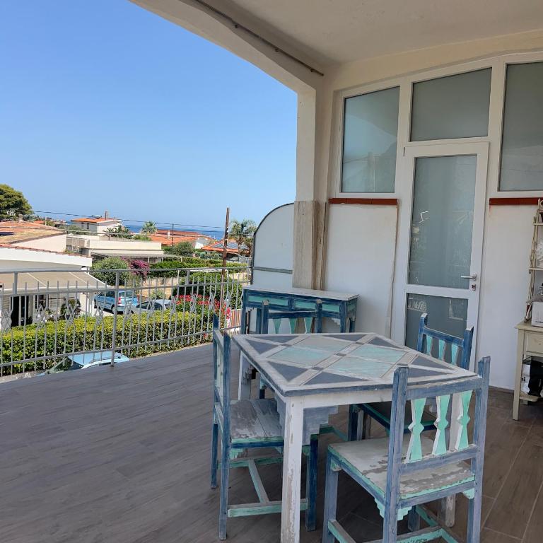Holiday & House - Imparato Carini Costa Verde - Appartamento con ampia terrazza - porzione di Villa Residenziale a pochi passi dal mare - One-Bedroom Apartment - 29
