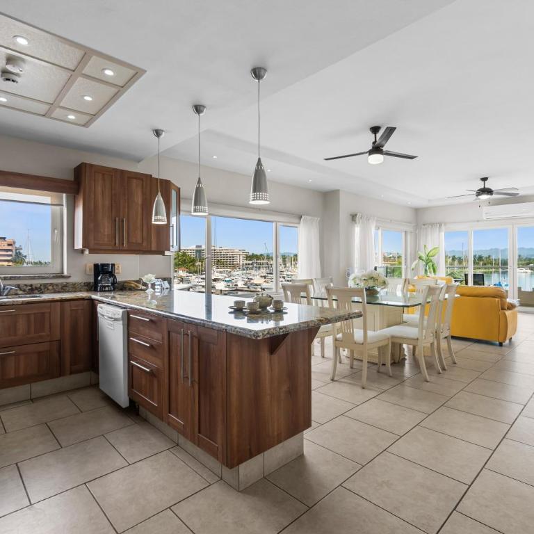 Marina Banderas Suites Hotel Boutique - Suite Superior - 3