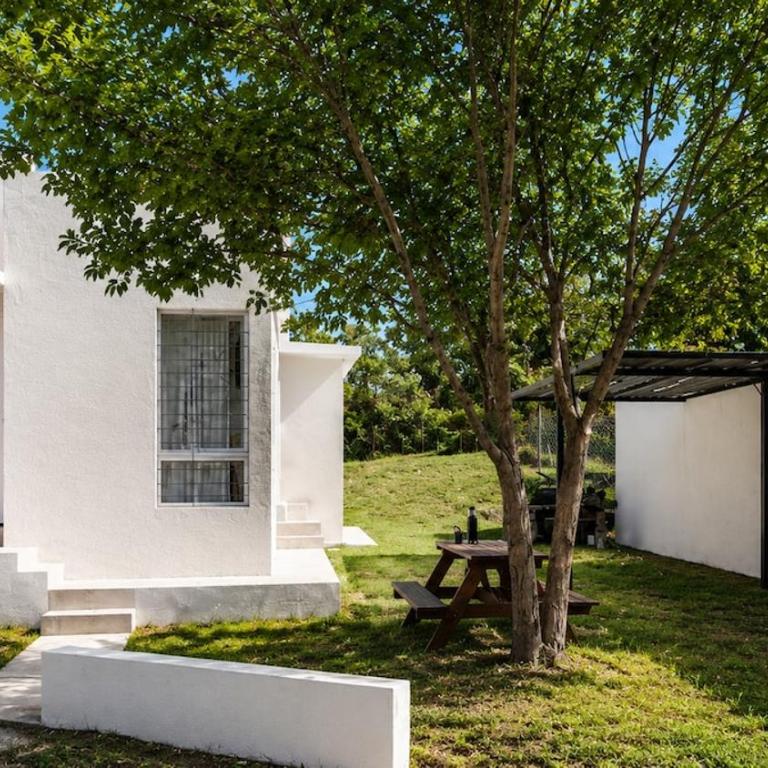 CASA A 300mts DEL RIO SAN ANTONIO - Casa con 1 dormitorio - 1