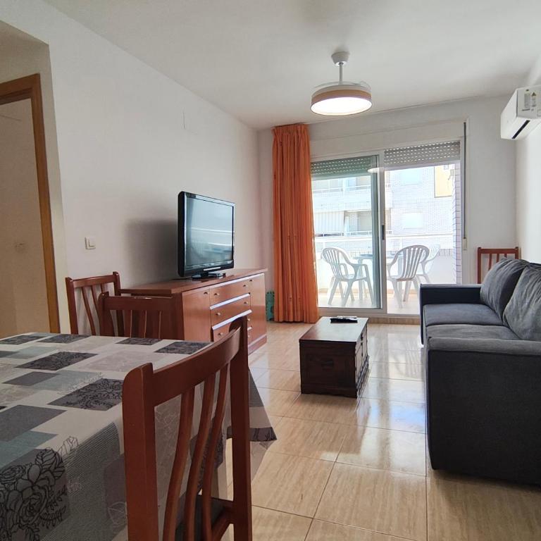 ACV - Marina Trebol II-2ª linea planta 6 sur - Apartamento de 2 dormitorios - 24