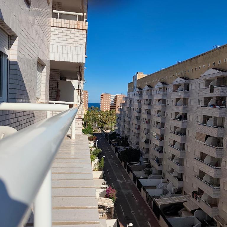 ACV - Marina Trebol II-2ª linea planta 6 sur - Apartamento de 2 dormitorios - 35