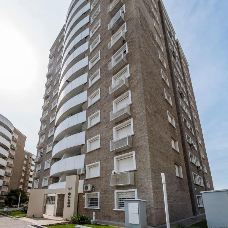 Depto con pileta a mins del Kempes - Zona Norte - Apartamento de 1 dormitorio - 4