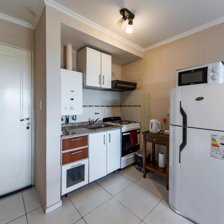 Depto con pileta a mins del Kempes - Zona Norte - Apartamento de 1 dormitorio - 7