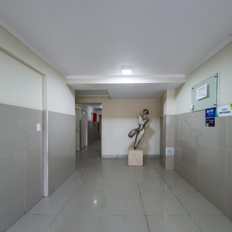Depto con pileta a mins del Kempes - Zona Norte - Apartamento de 1 dormitorio - 17