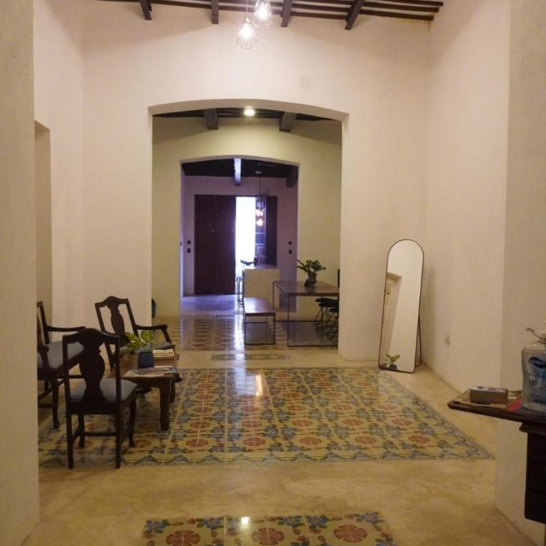 Sesenta1 - Five-Bedroom House - 1
