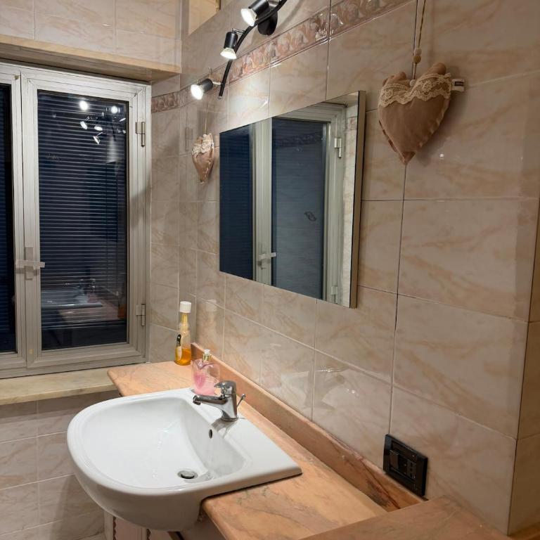 Modern three room apartment in Genoa 5 min to the airport - Apartment mit 2 Schlafzimmern - 8
