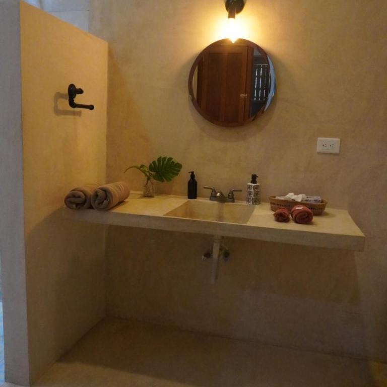 Sesenta1 - Five-Bedroom House - 3