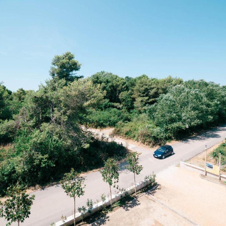 Hotel Velmare - Deluks Dvokrevetna Soba sa Bračnim Krevetom i Balkonom - 22