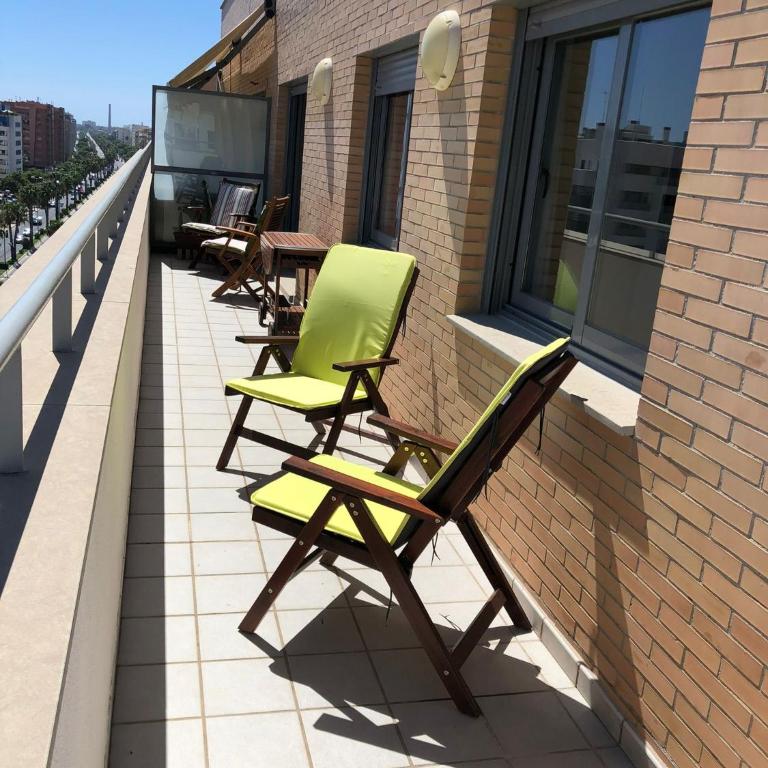 El gran Atico paseo Antonio banderas - Apartamento de 2 dormitorios - 4