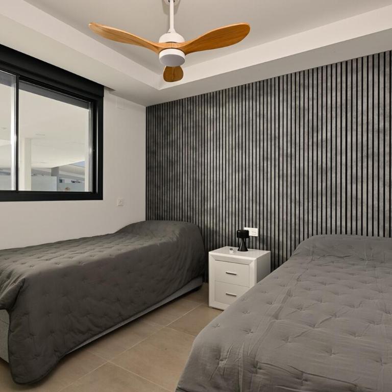 Seaview Apartment ~ Modern ~ Close to Beach ~ Pool - Appartement - 8