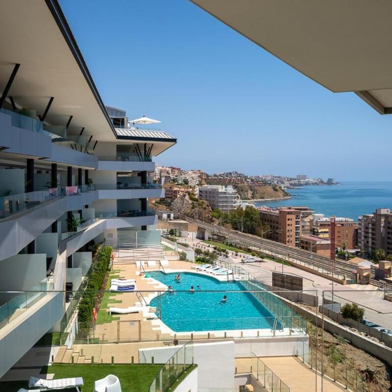 Seaview Apartment ~ Modern ~ Close to Beach ~ Pool - Appartement - 11