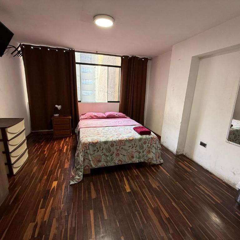 Excelente Apartamento 601 en Miraflores - Apartamento con 4 dormitorios - 4
