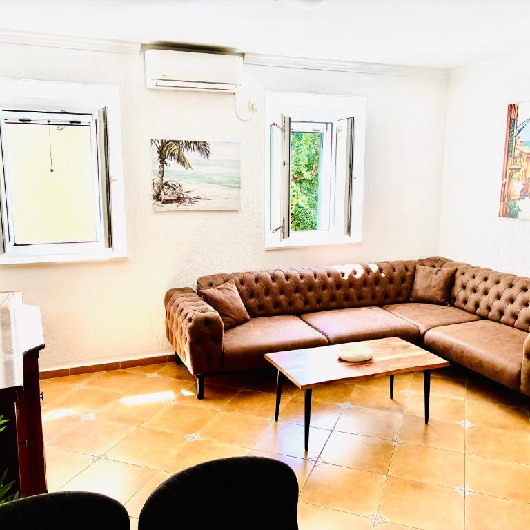 Lux 2-bedroom apartment in Old town Herceg Novi - Two-Bedroom Apartment - 7