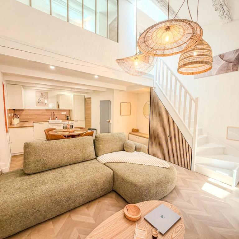 Duplex T3 neuf, 2 suites privées, Aix historique - Apartamento de 2 dormitorios - 1