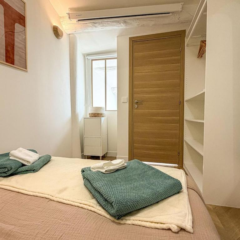 Duplex T3 neuf, 2 suites privées, Aix historique - Apartamento de 2 dormitorios - 6