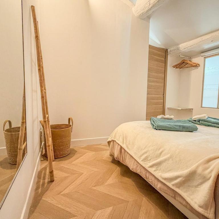 Duplex T3 neuf, 2 suites privées, Aix historique - Apartamento de 2 dormitorios - 8