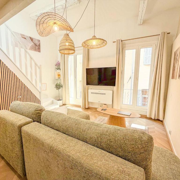 Duplex T3 neuf, 2 suites privées, Aix historique - Apartamento de 2 dormitorios - 25