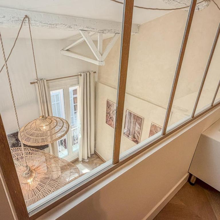 Duplex T3 neuf, 2 suites privées, Aix historique - Apartamento de 2 dormitorios - 30