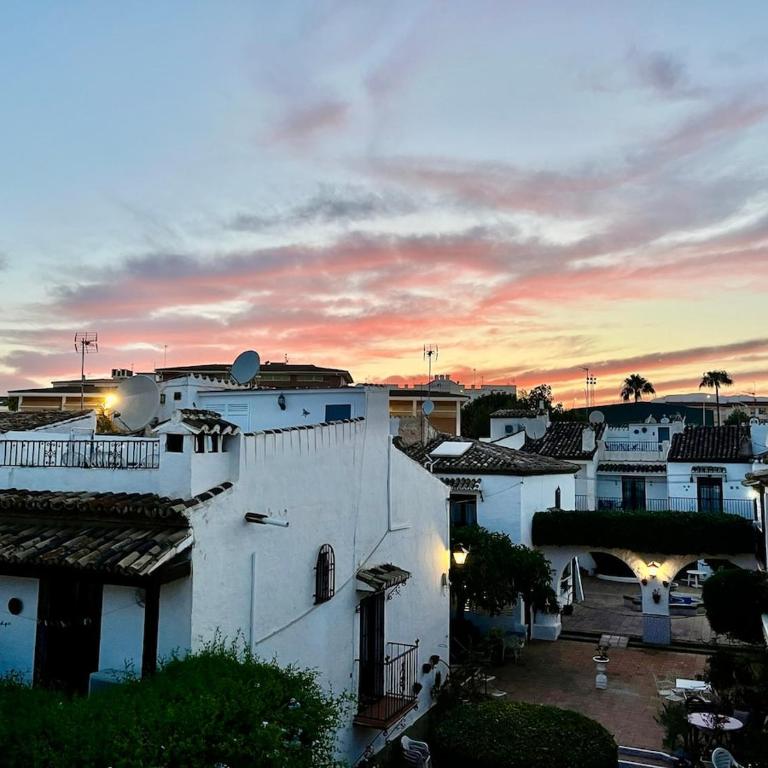 Casa Lou Andalusian House with Pool near Burriana - Two-Bedroom House - 28
