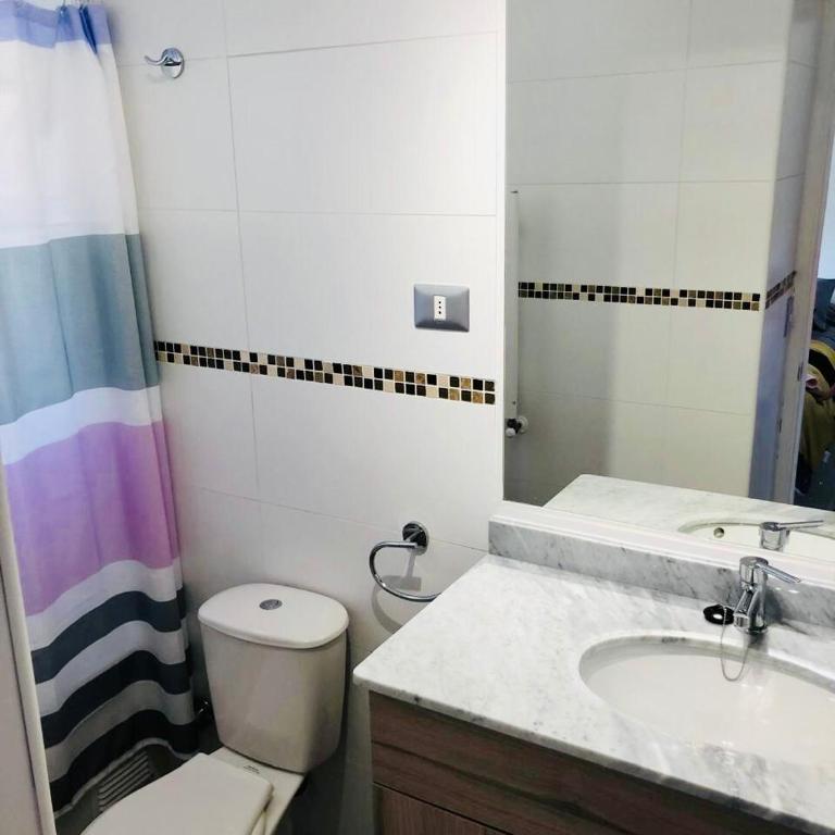 Acogedora casa familiar a pasos de Pucón y Volcán - Casa de 3 dormitorios - 2