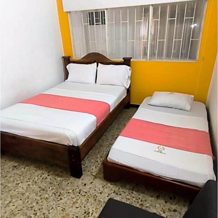 HOTEL MACEO MELGAR - Classic Quadruple Room - 3