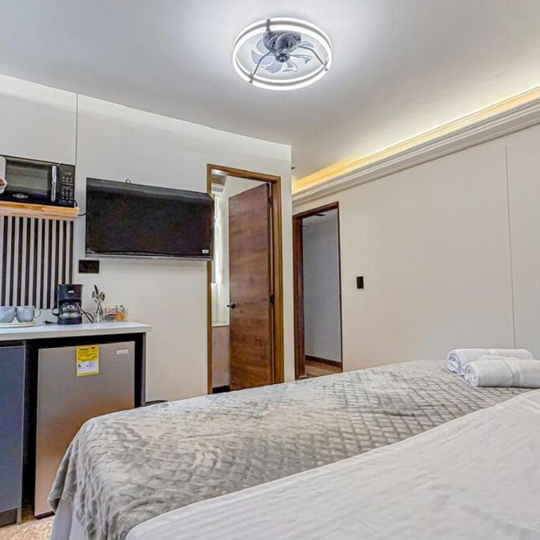 Casa completa para 20 personas a 5 min del estadio - Villa - 4