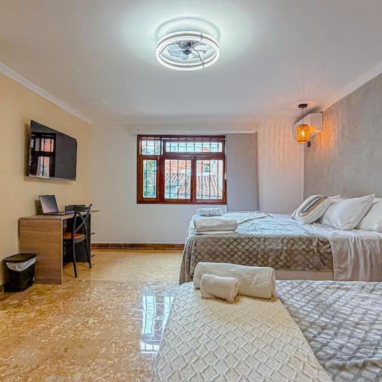 Casa completa para 20 personas a 5 min del estadio - Villa - 62