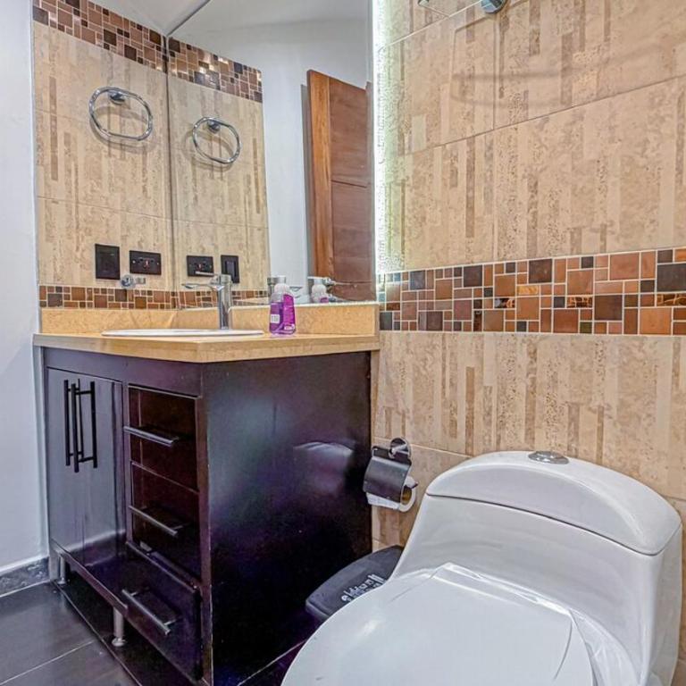 Casa completa para 20 personas a 5 min del estadio - Villa - 81