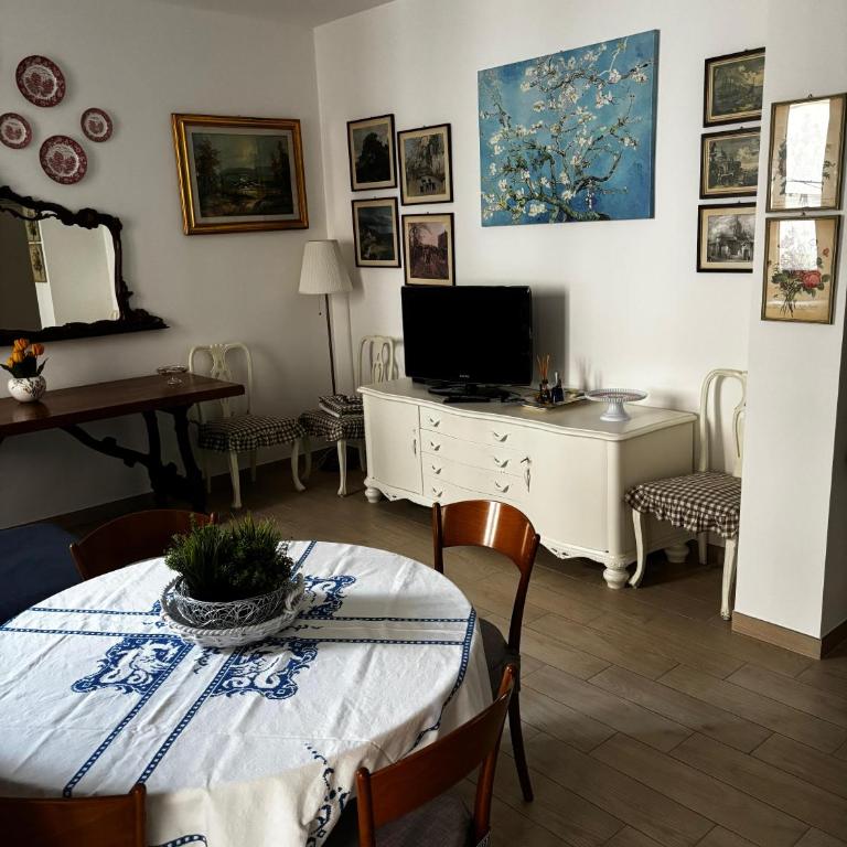 Affaccio sul Centro - Appartamento con 2 Camere da Letto - 4
