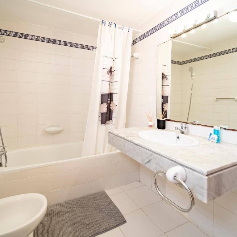 APTO 115 by BLVE Homes - Apartment with Sea View - 40