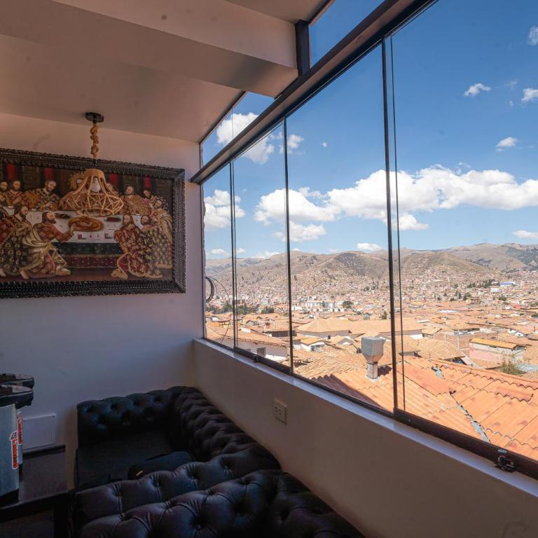 El Mirador del Inka guest house - Family Room (3 Adults) - 11