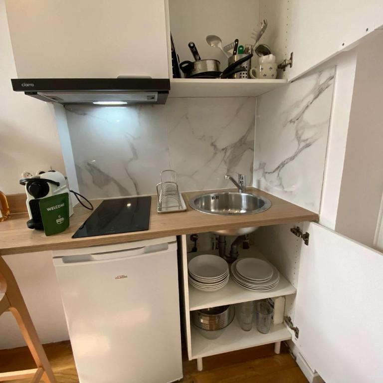 123 New Suite Batignolles - Cosy Apartment Paris Center - Studio - 9