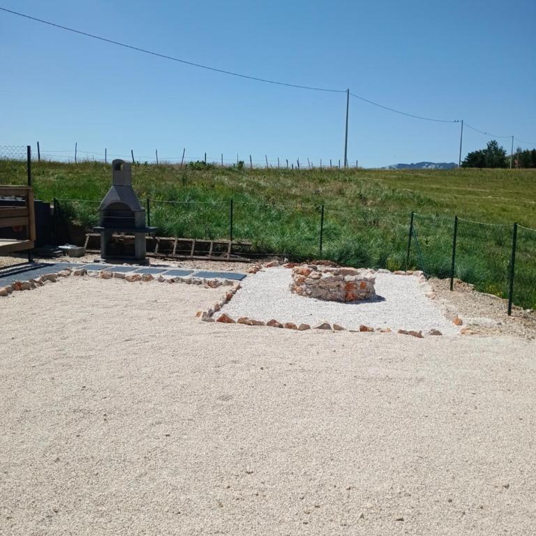 Zoki - Kuća sa 2 Spavaće Sobe - 4